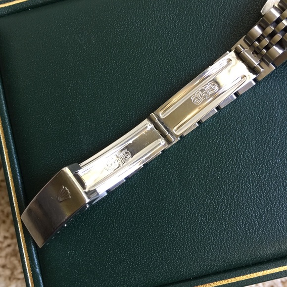 Ladies Rolex Datejust with diamond bezel & tapestry dial - Picture 4 of 6